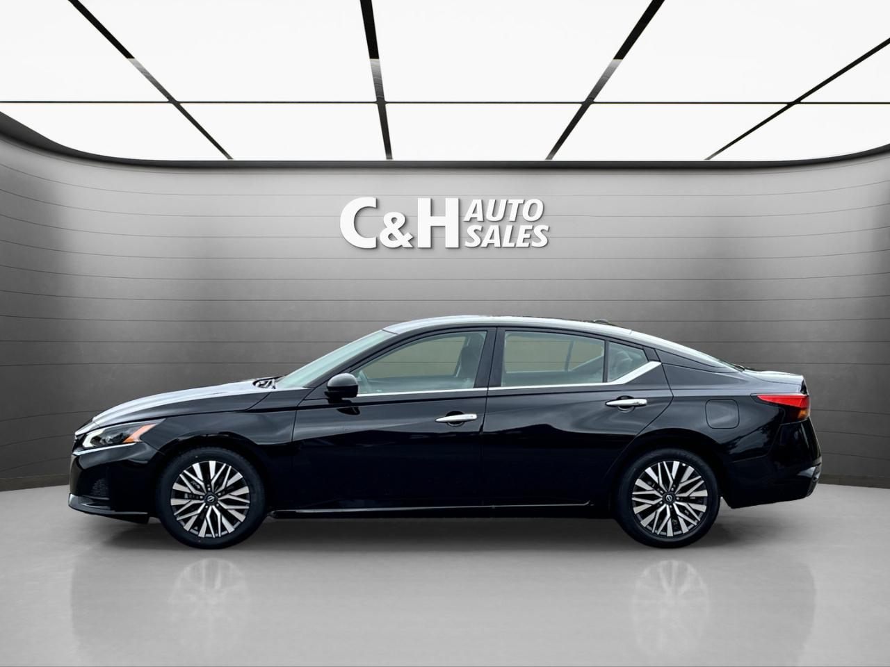 Nissan Altima 2.5 SV 2025