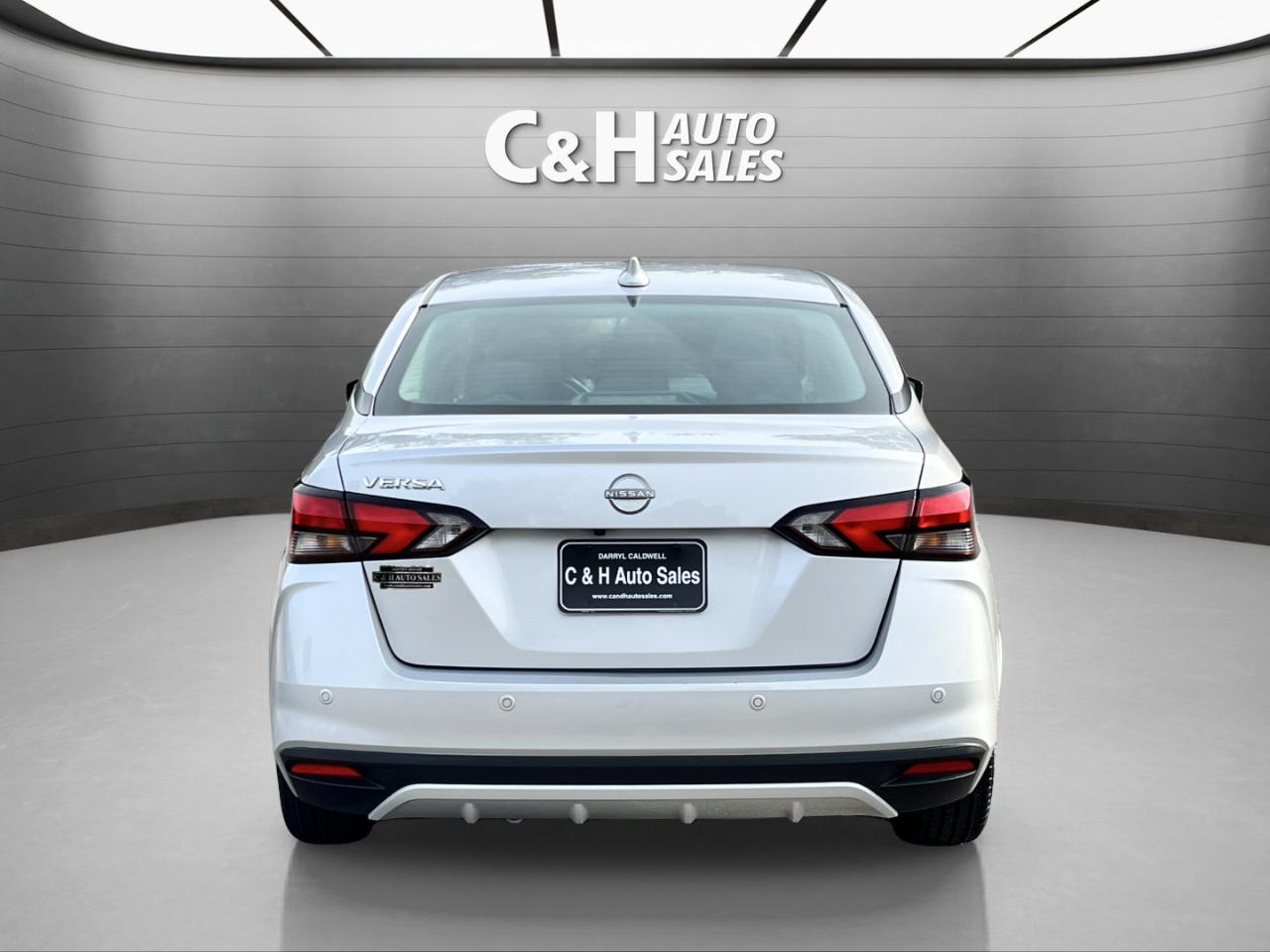 Nissan Versa SV 2025