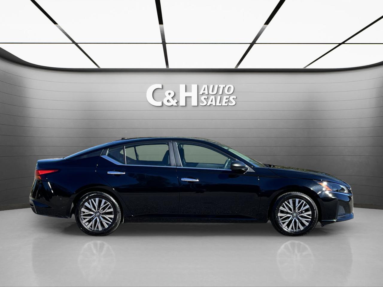 Nissan Altima 2.5 SV 2025