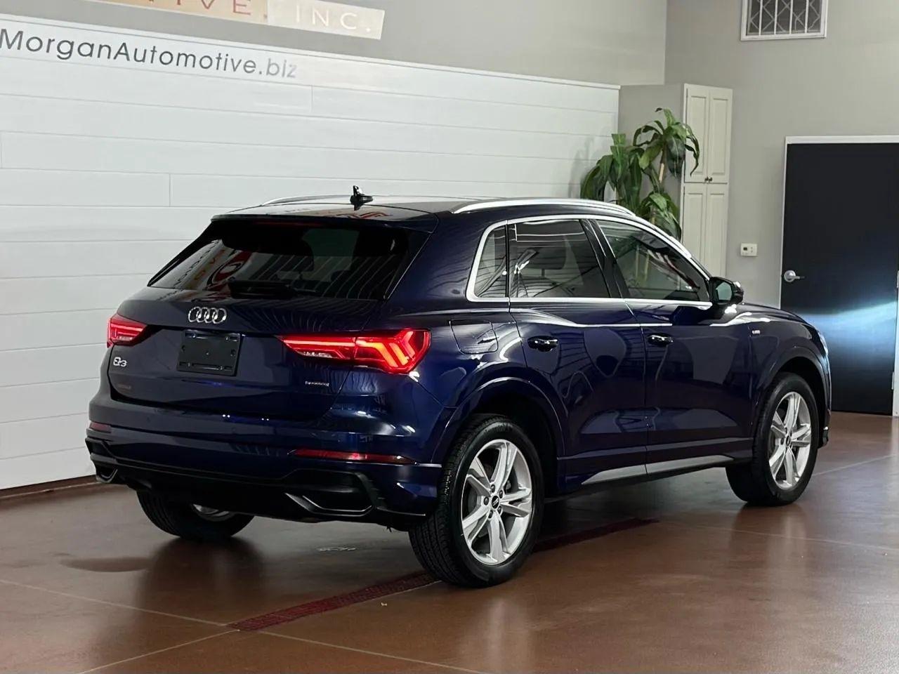Audi Q3  2021