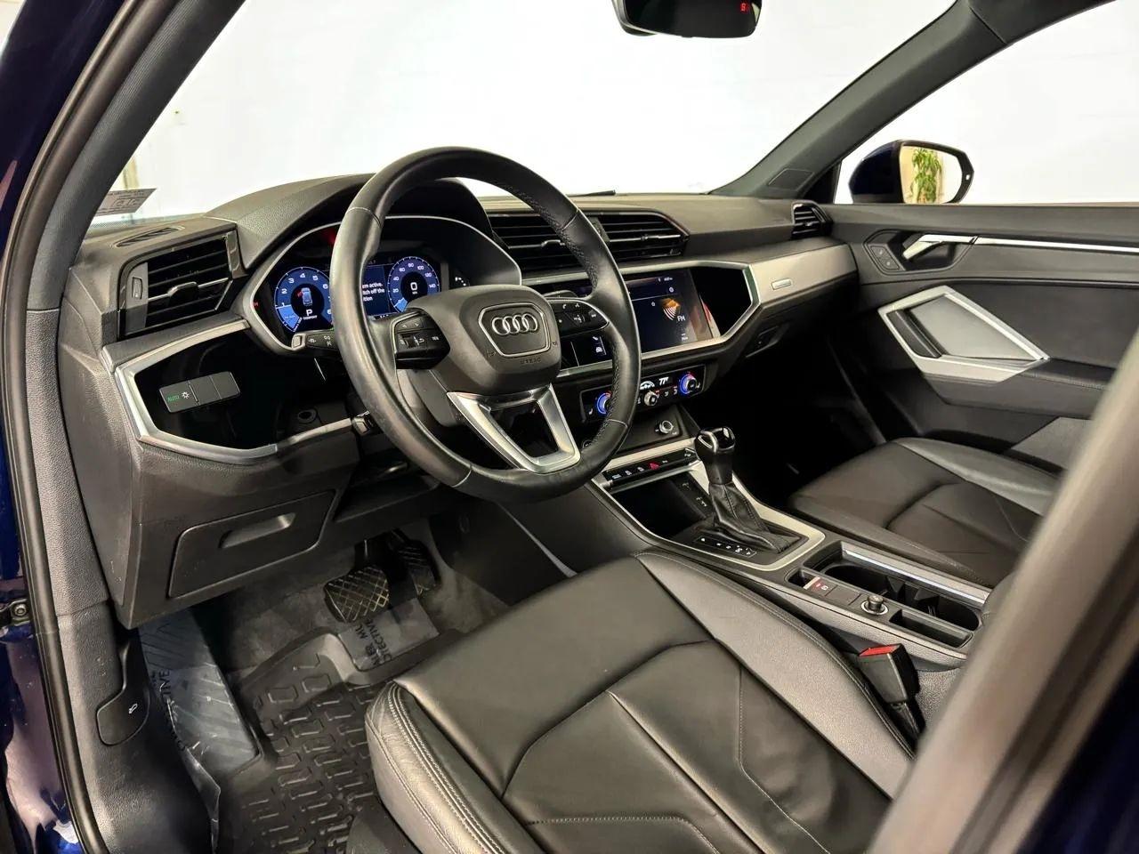 Audi Q3  2021