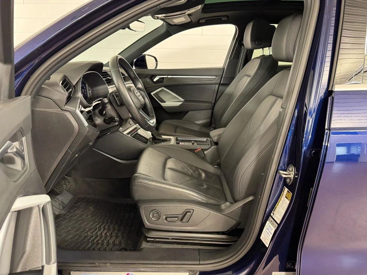 Audi Q3  2021