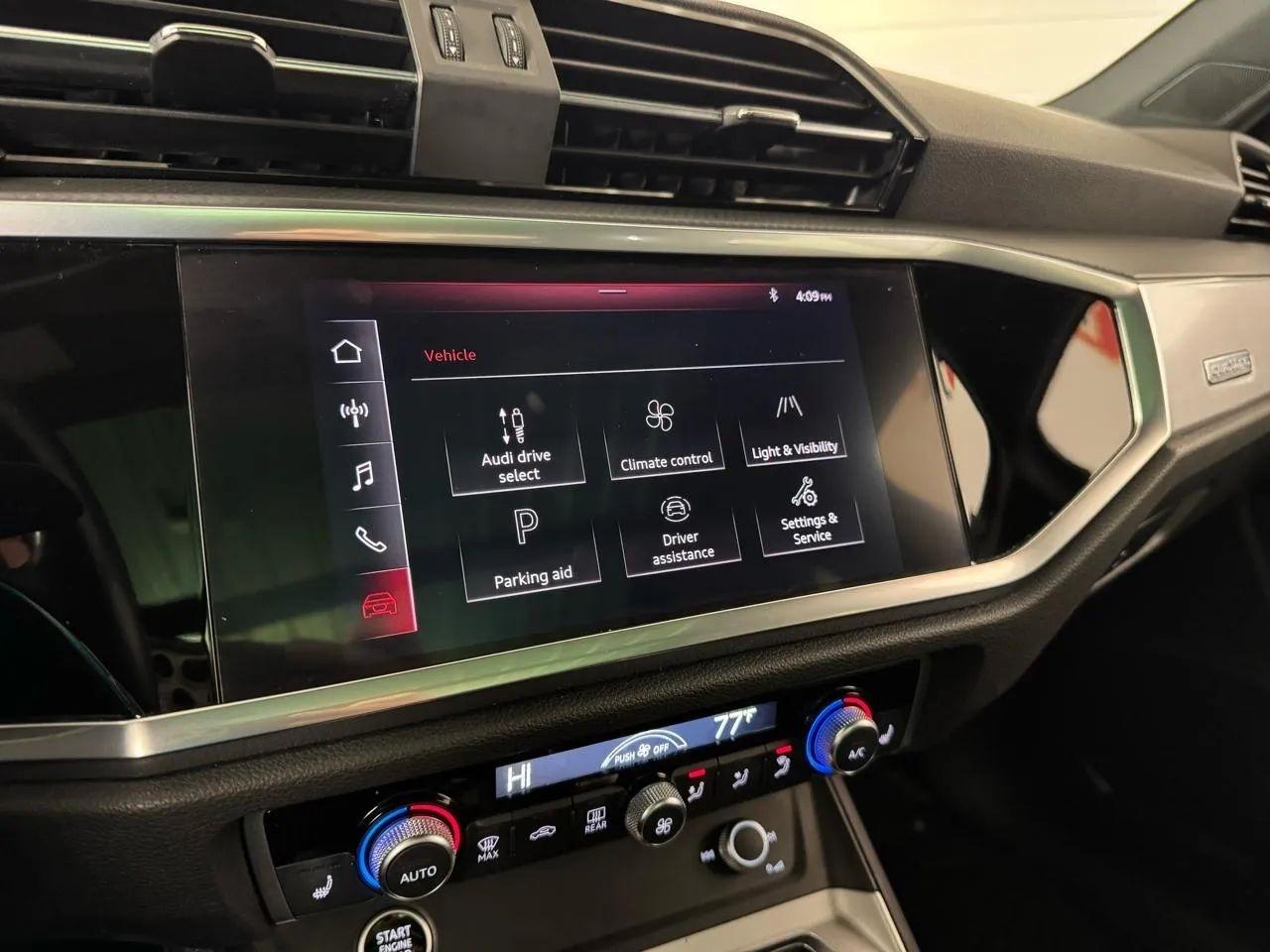 Audi Q3  2021