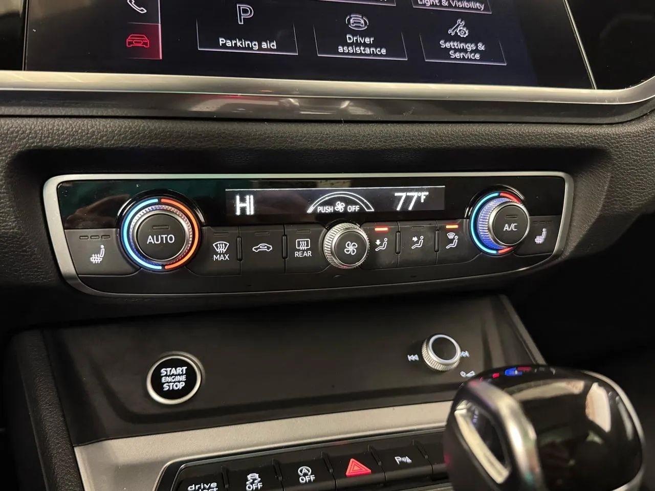 Audi Q3  2021