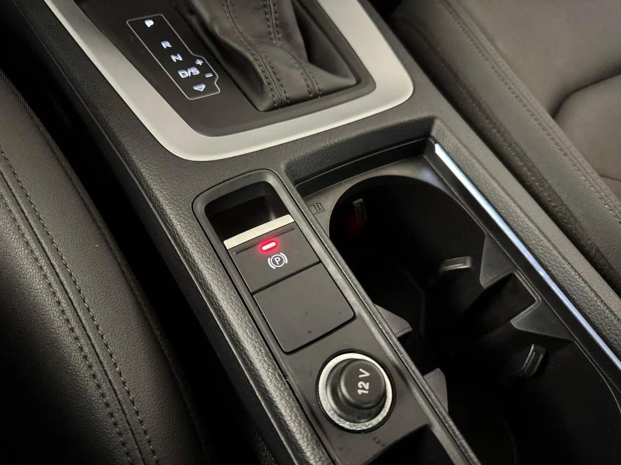 Audi Q3  2021