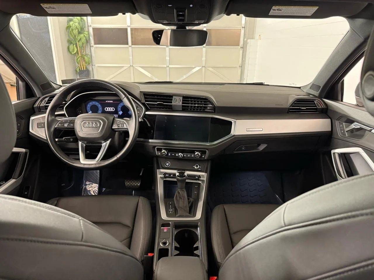 Audi Q3  2021