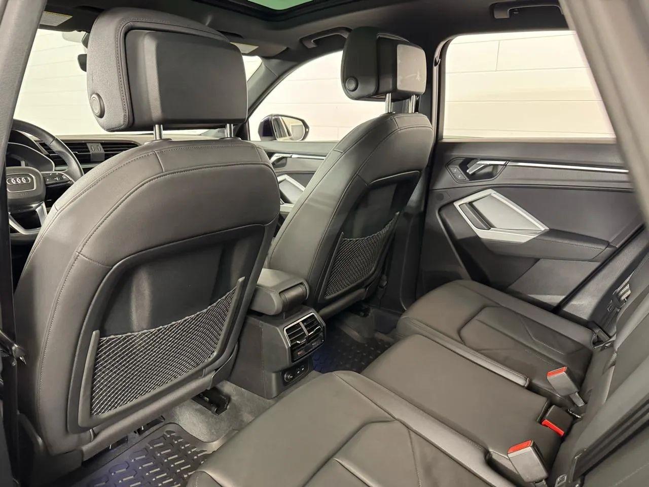 Audi Q3  2021