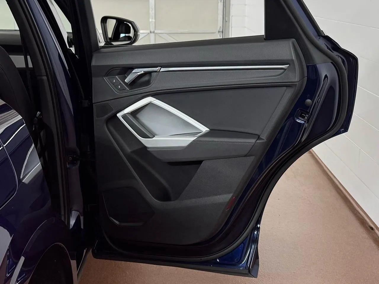 Audi Q3  2021
