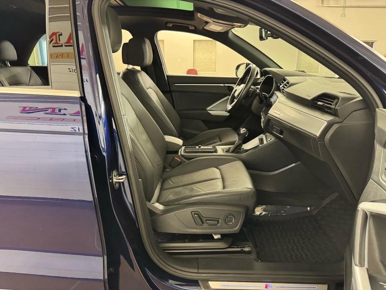 Audi Q3  2021
