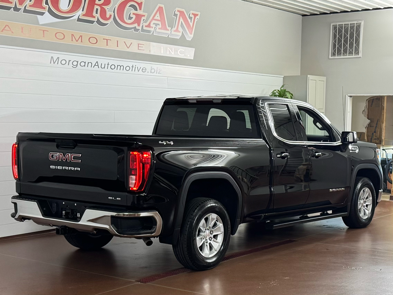 GMC Sierra 1500 SLE Double Cab 4WD 2021 GMC Sierra 1500 SLE Double Cab 4WD 2021