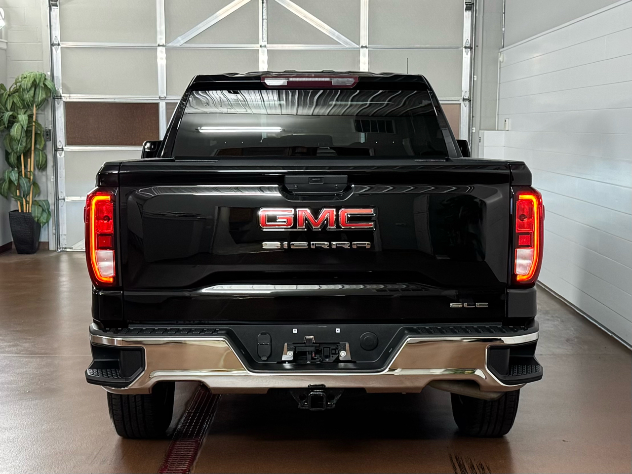GMC Sierra 1500 SLE Double Cab 4WD 2021 GMC Sierra 1500 SLE Double Cab 4WD 2021