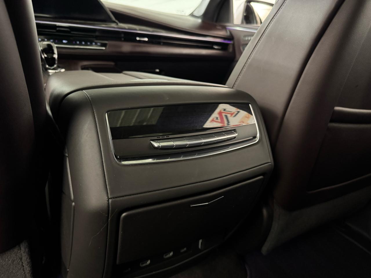 Cadillac Escalade  2023