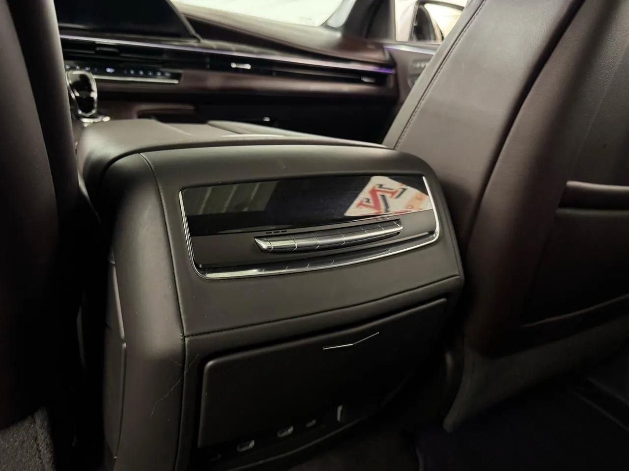 Cadillac Escalade  2023