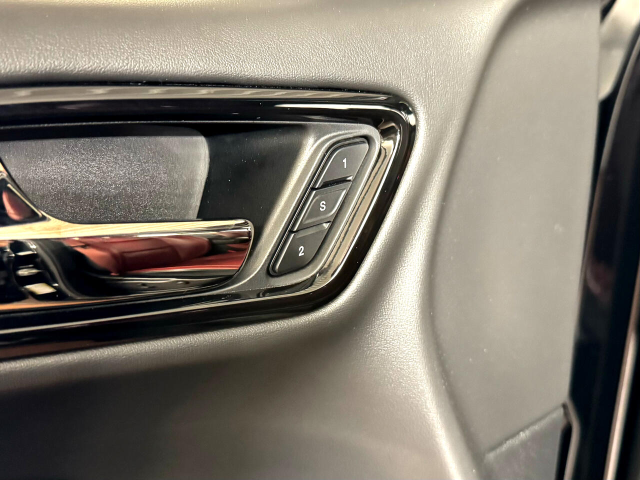 2023 Dodge Durango SRT 392 Premium photo 13
