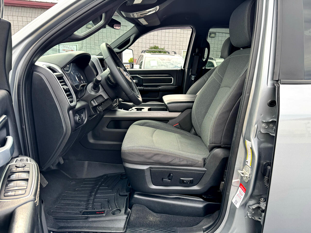 2024 Ram 2500 Big Horn photo 12