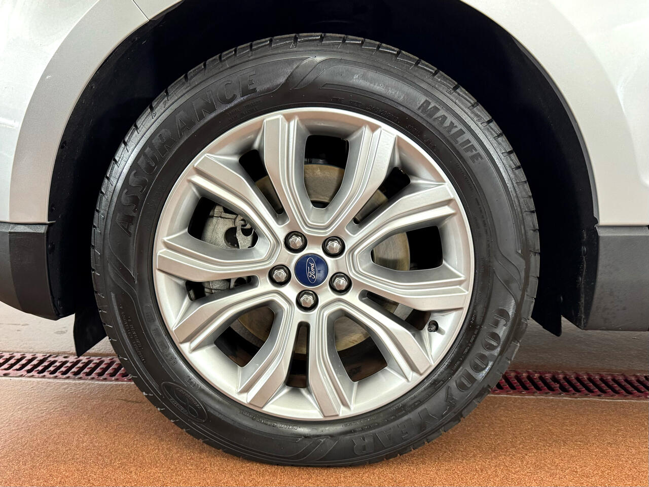 2019 Ford Edge Titanium photo 8