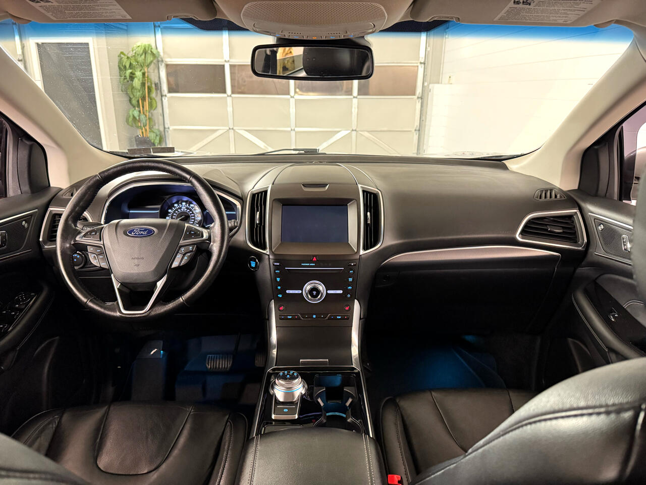 2019 Ford Edge Titanium photo 22