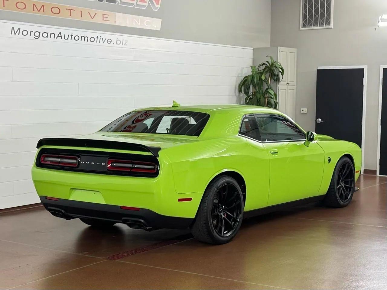 Dodge Challenger SRT Hellcat Jailbreak RWD 2023