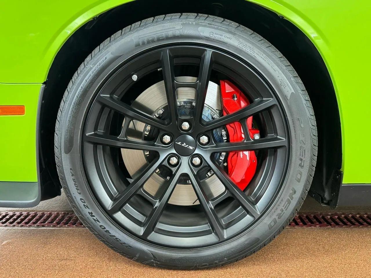 Dodge Challenger SRT Hellcat Jailbreak RWD 2023
