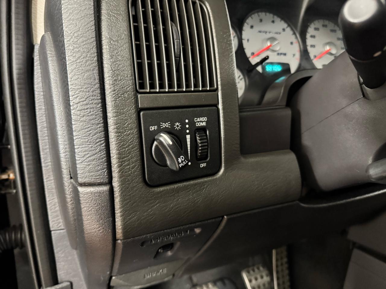 Dodge Ram 1500 SRT-10 2WD 2004