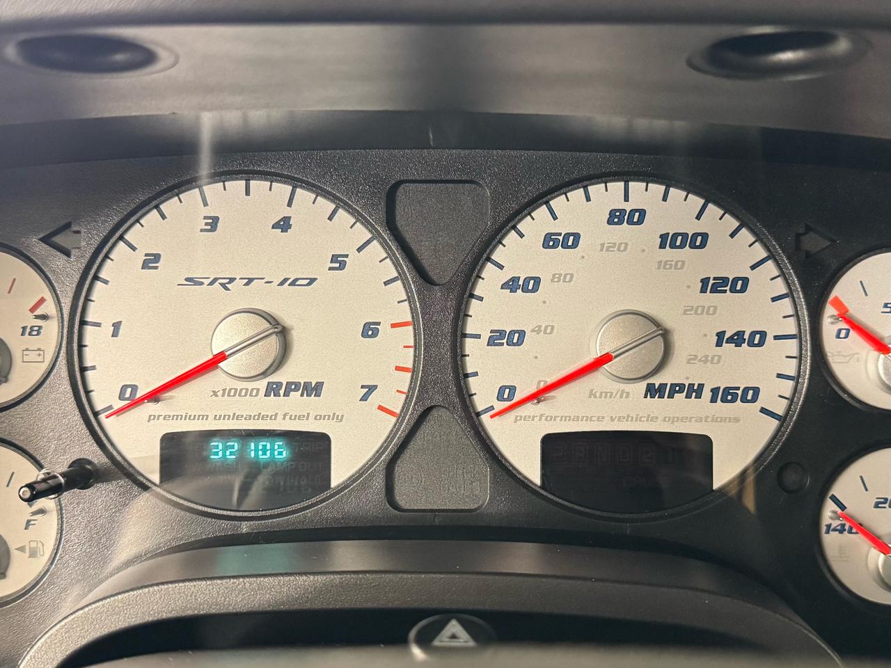 Dodge Ram 1500 SRT-10 2WD 2004