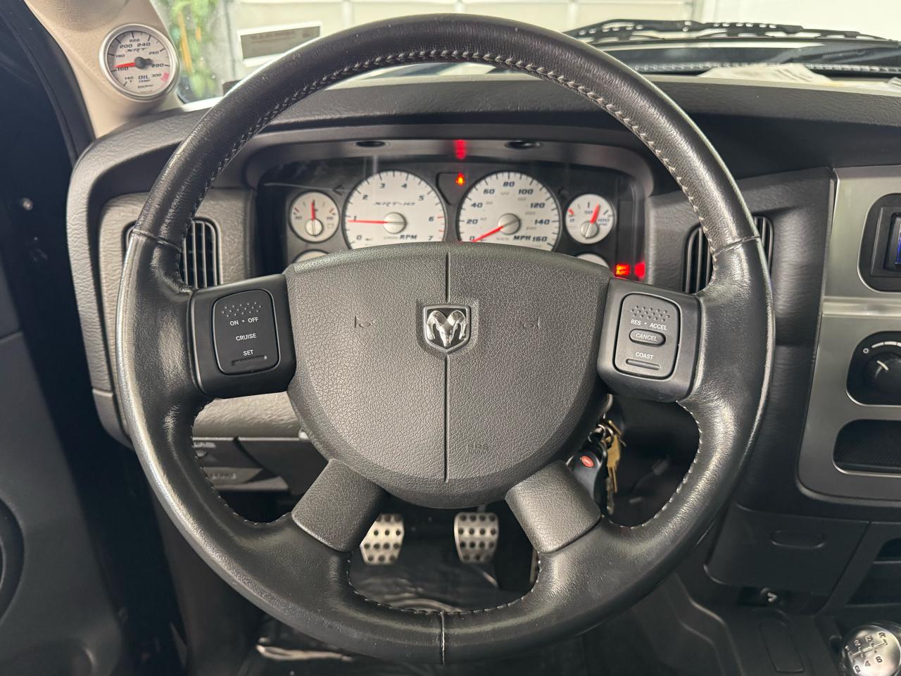 Dodge Ram 1500 SRT-10 2WD 2004