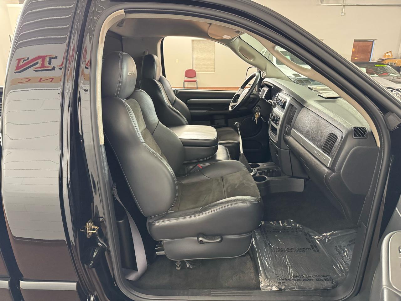 Dodge Ram 1500 SRT-10 2WD 2004