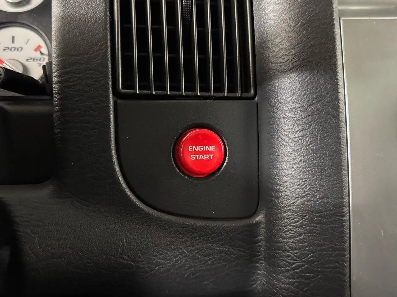 Dodge Ram 1500 SRT-10 2WD 2004