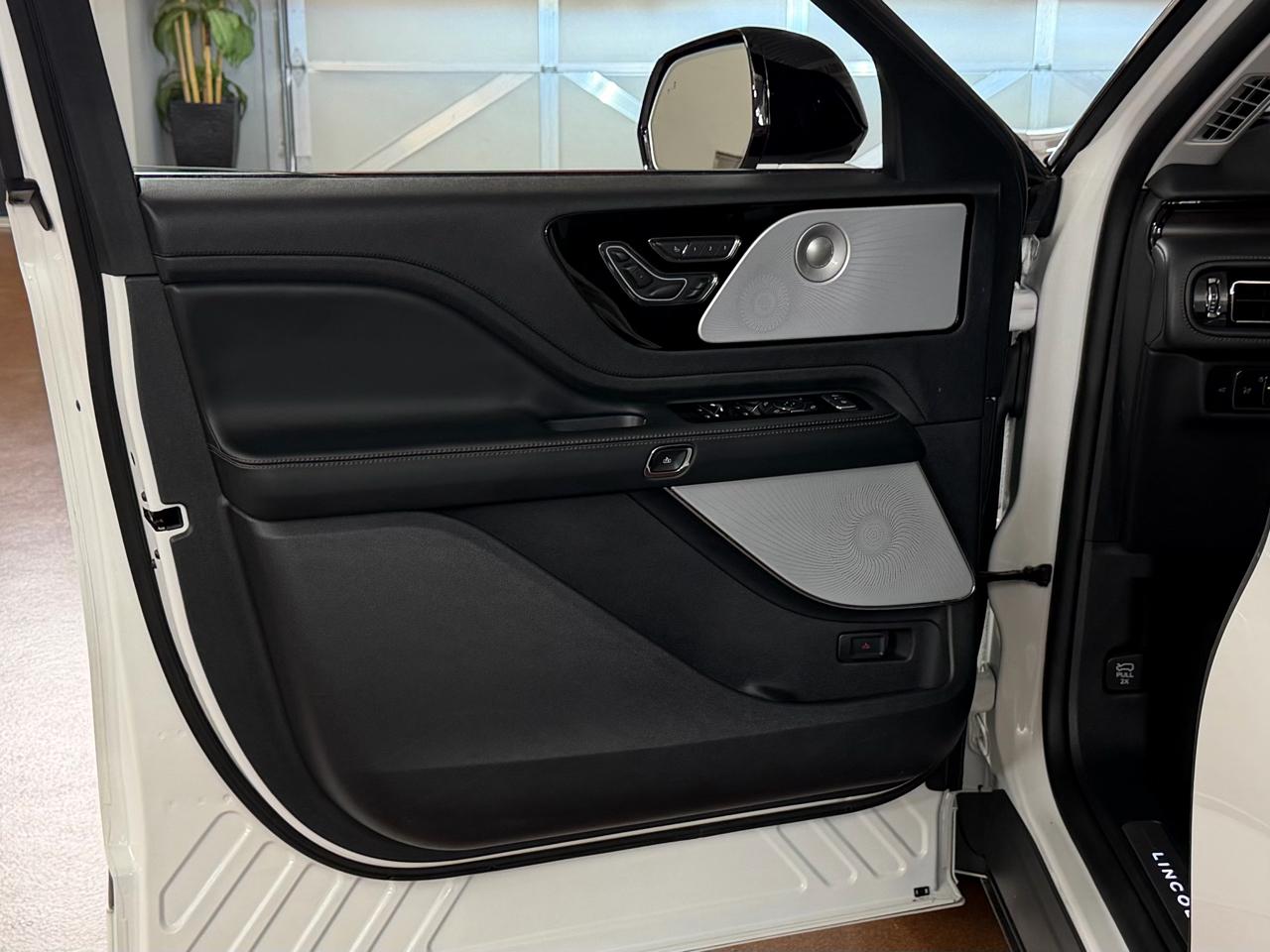 Lincoln Aviator  2025