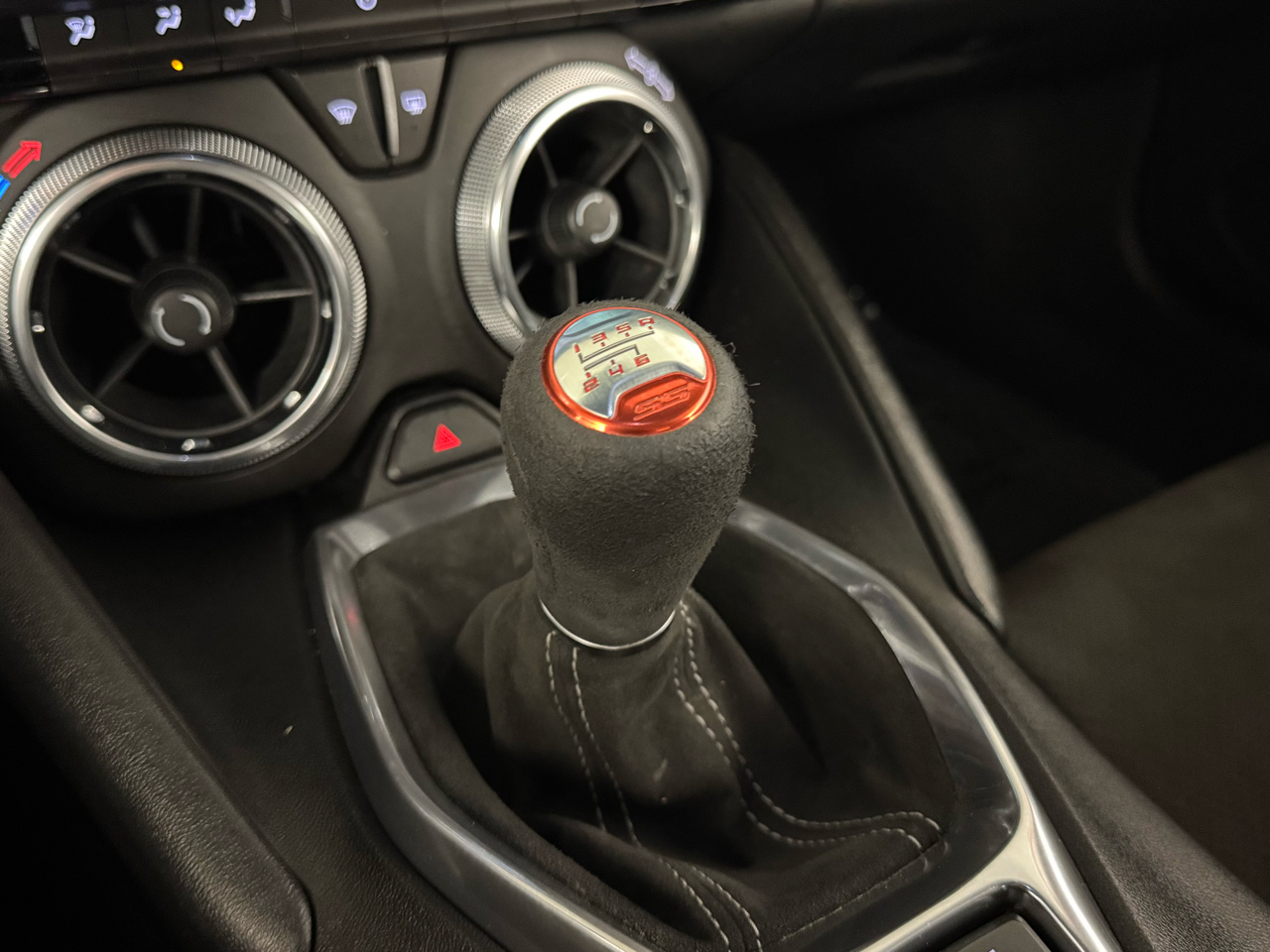 Chevrolet Camaro  2018 Chevrolet Camaro  2018