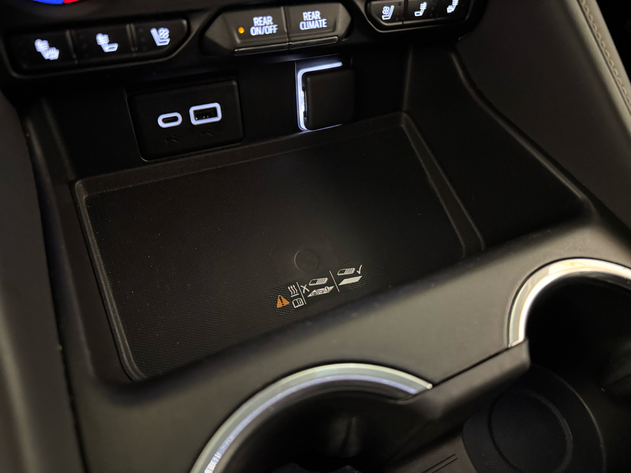 GMC Yukon AT4 4WD 2022 GMC Yukon AT4 4WD 2022