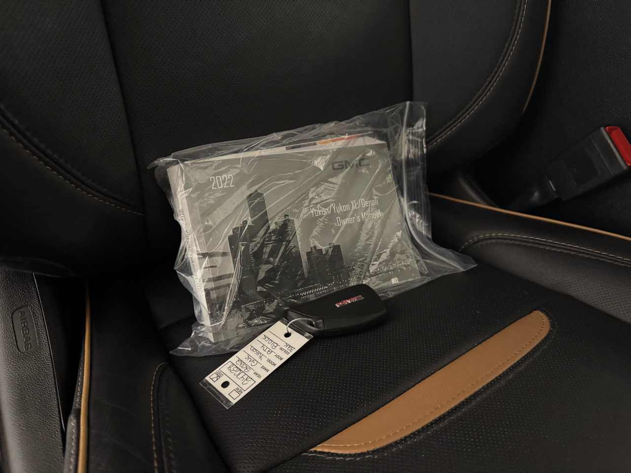 GMC Yukon AT4 4WD 2022 GMC Yukon AT4 4WD 2022