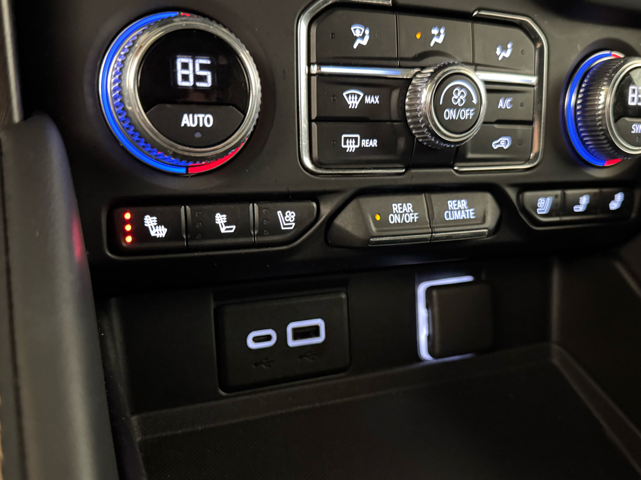 GMC Yukon AT4 4WD 2022