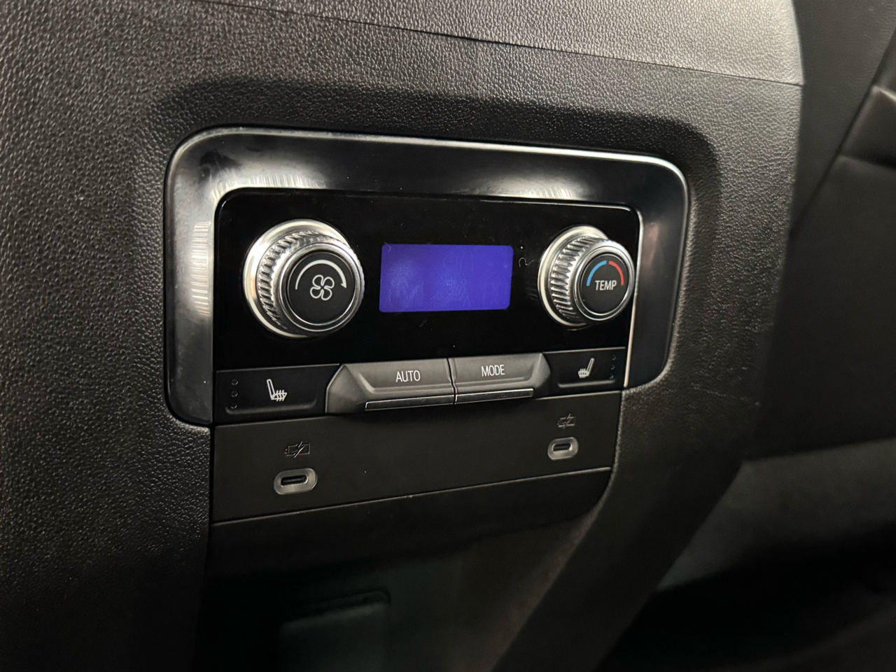 GMC Yukon AT4 4WD 2022