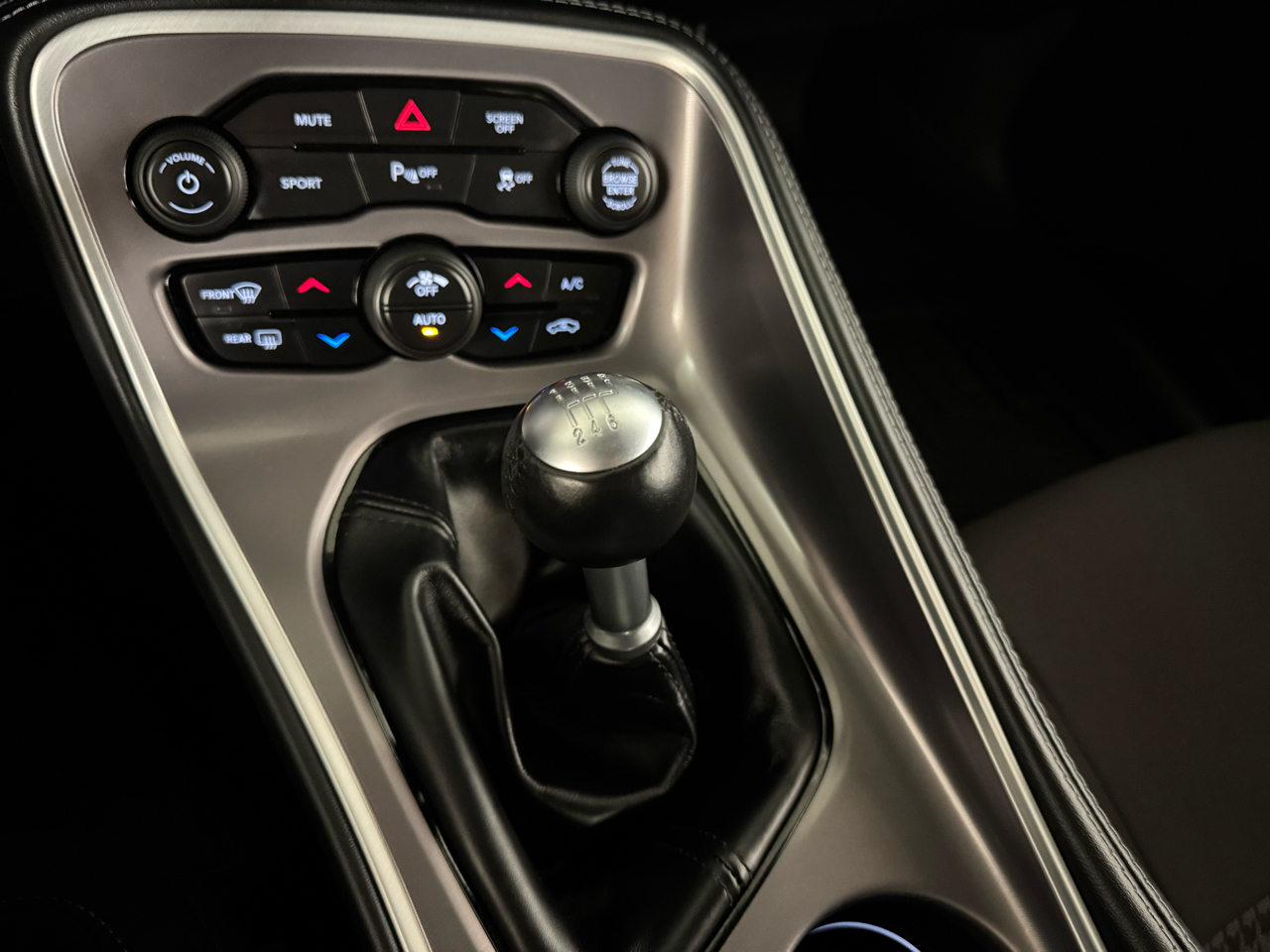 Dodge Challenger  2022 Dodge Challenger  2022