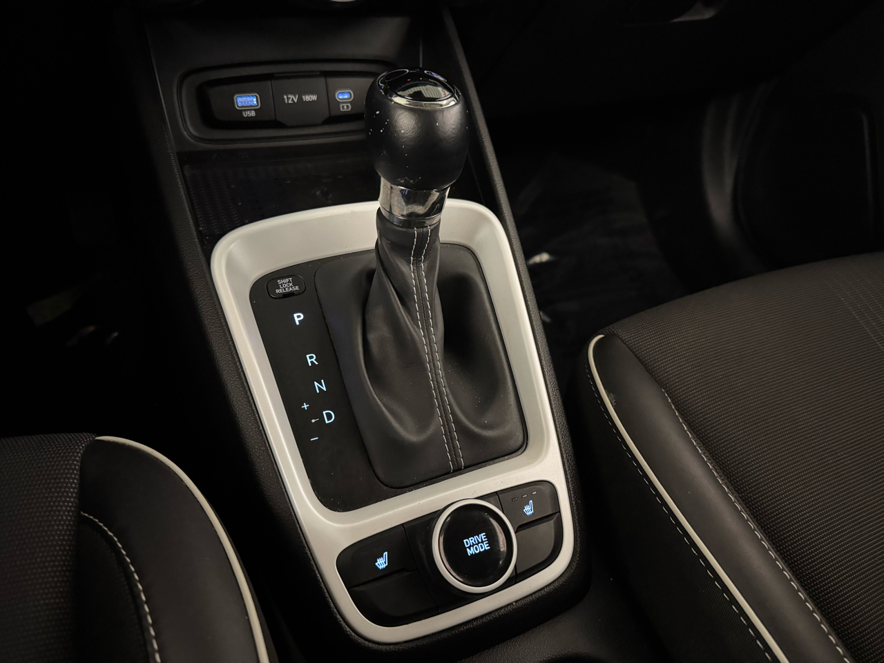 Hyundai Venue  2024 Hyundai Venue  2024