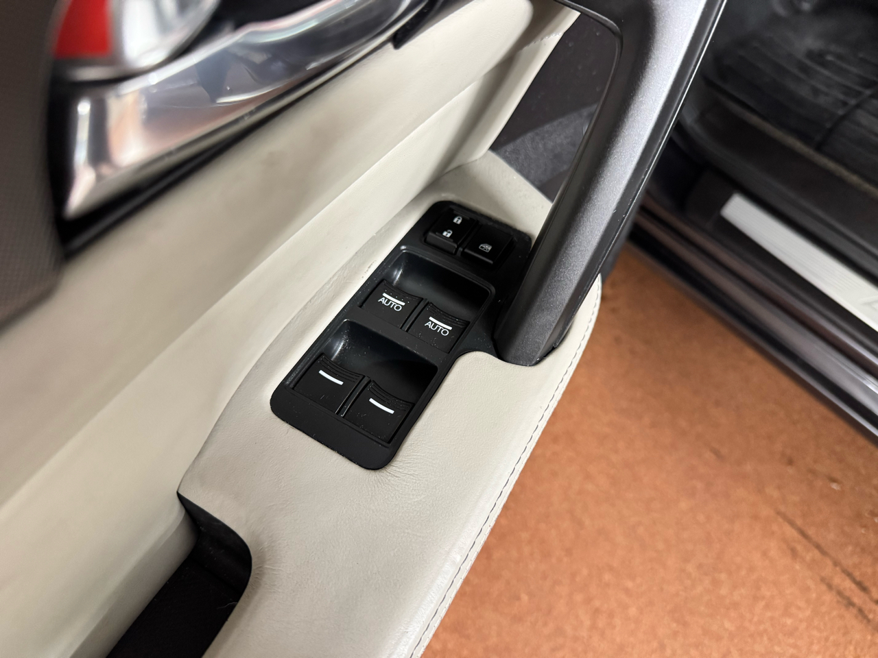 Acura TL 6-Speed AT SH-AWD with Tech Package 2012 Acura TL 6-Speed AT SH-AWD with Tech Package 2012