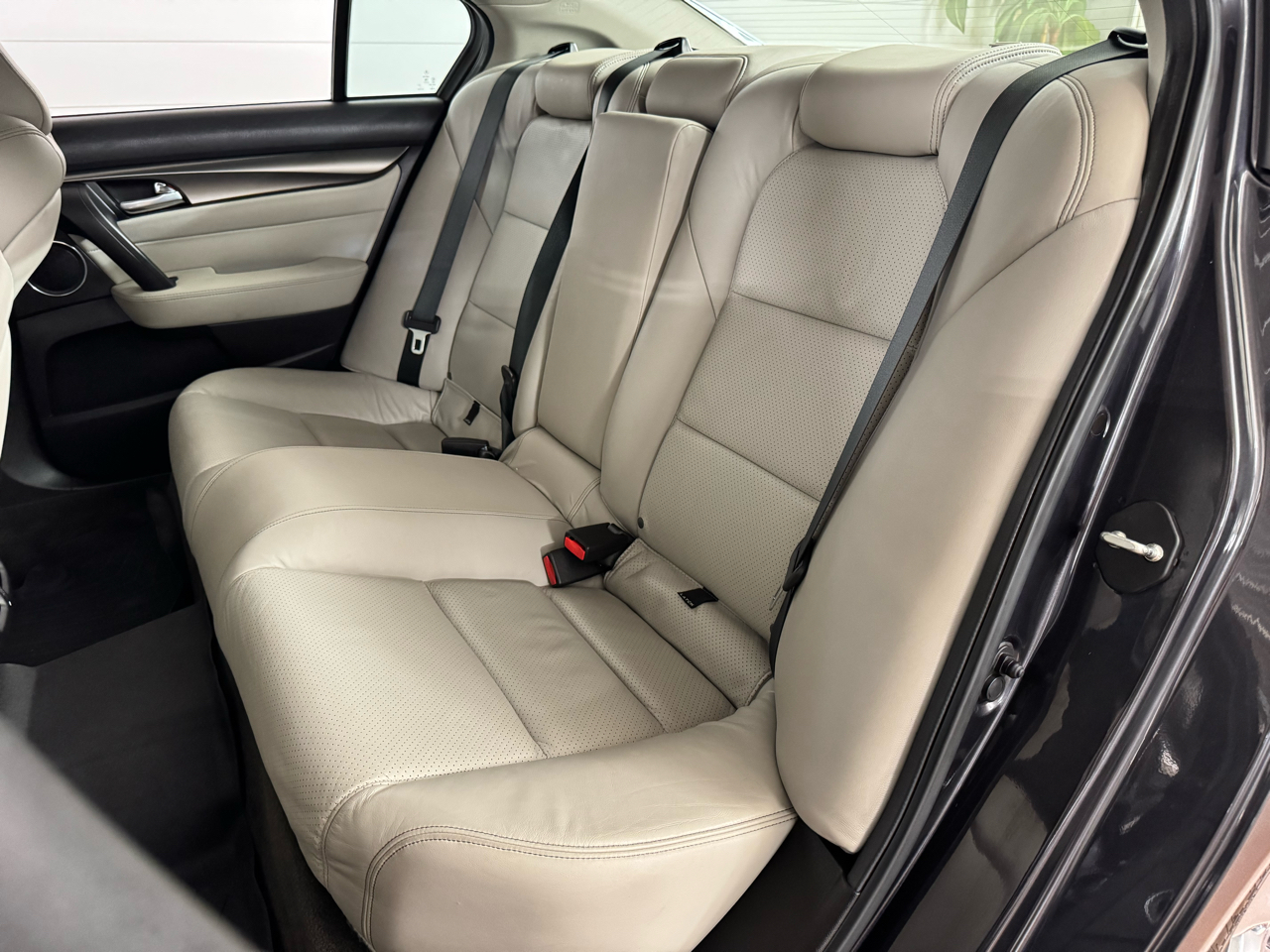 Acura TL 6-Speed AT SH-AWD with Tech Package 2012 Acura TL 6-Speed AT SH-AWD with Tech Package 2012