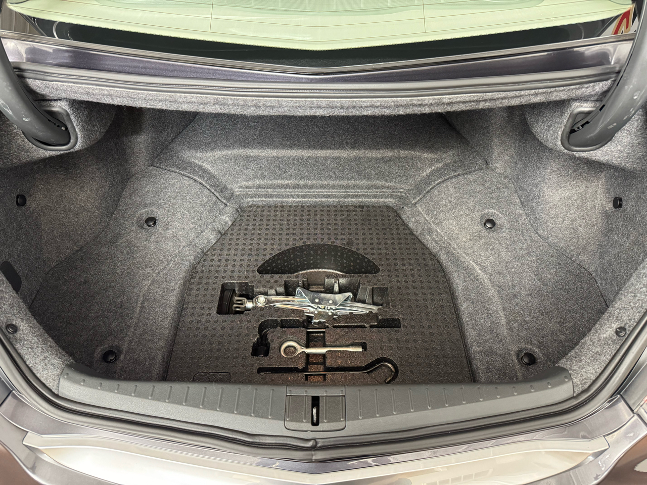 Acura TL 6-Speed AT SH-AWD with Tech Package 2012 Acura TL 6-Speed AT SH-AWD with Tech Package 2012