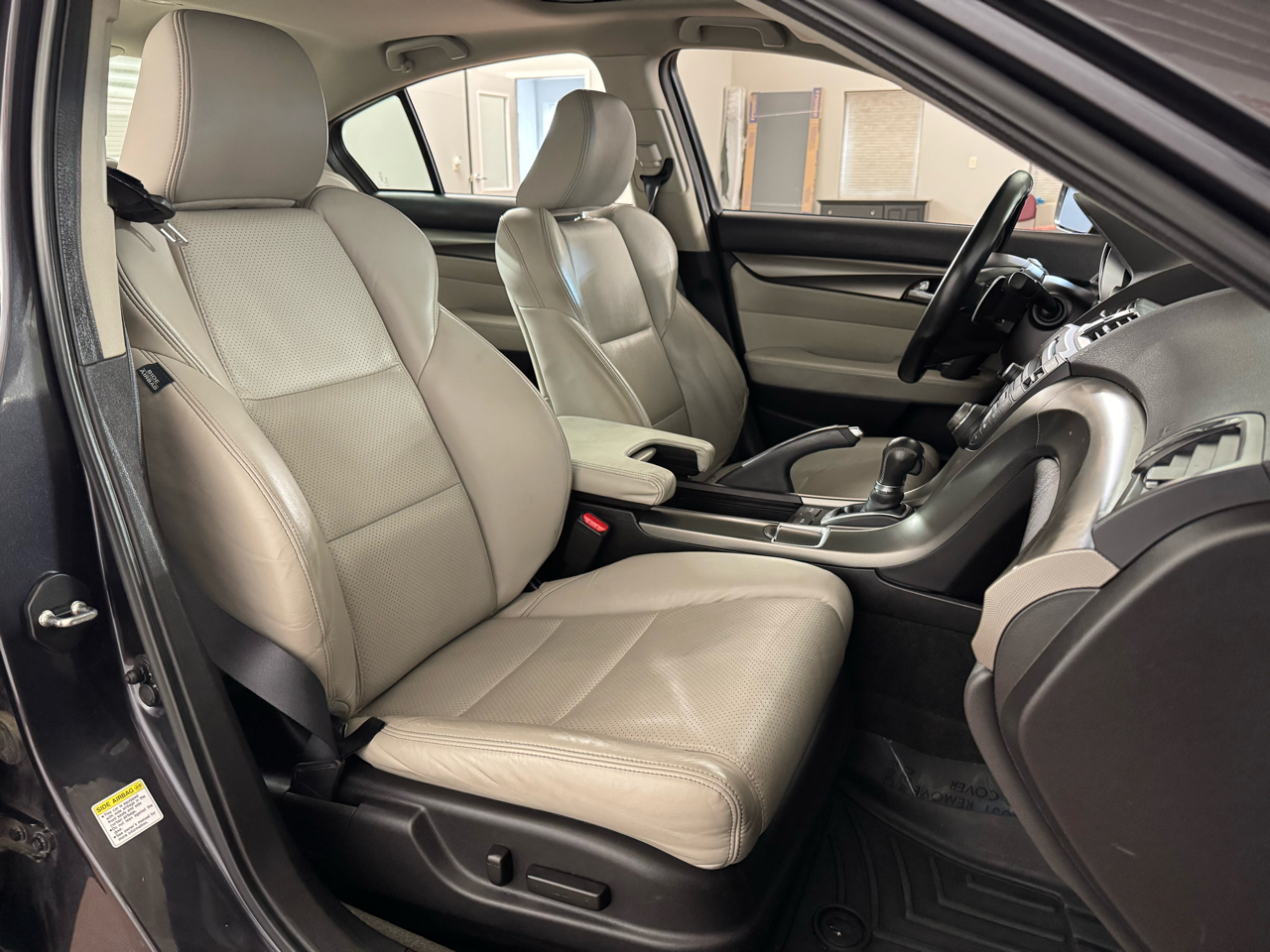 Acura TL 6-Speed AT SH-AWD with Tech Package 2012 Acura TL 6-Speed AT SH-AWD with Tech Package 2012