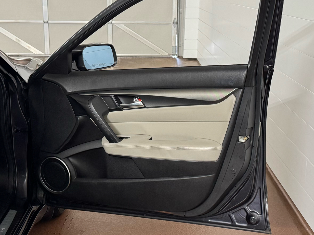 Acura TL 6-Speed AT SH-AWD with Tech Package 2012 Acura TL 6-Speed AT SH-AWD with Tech Package 2012