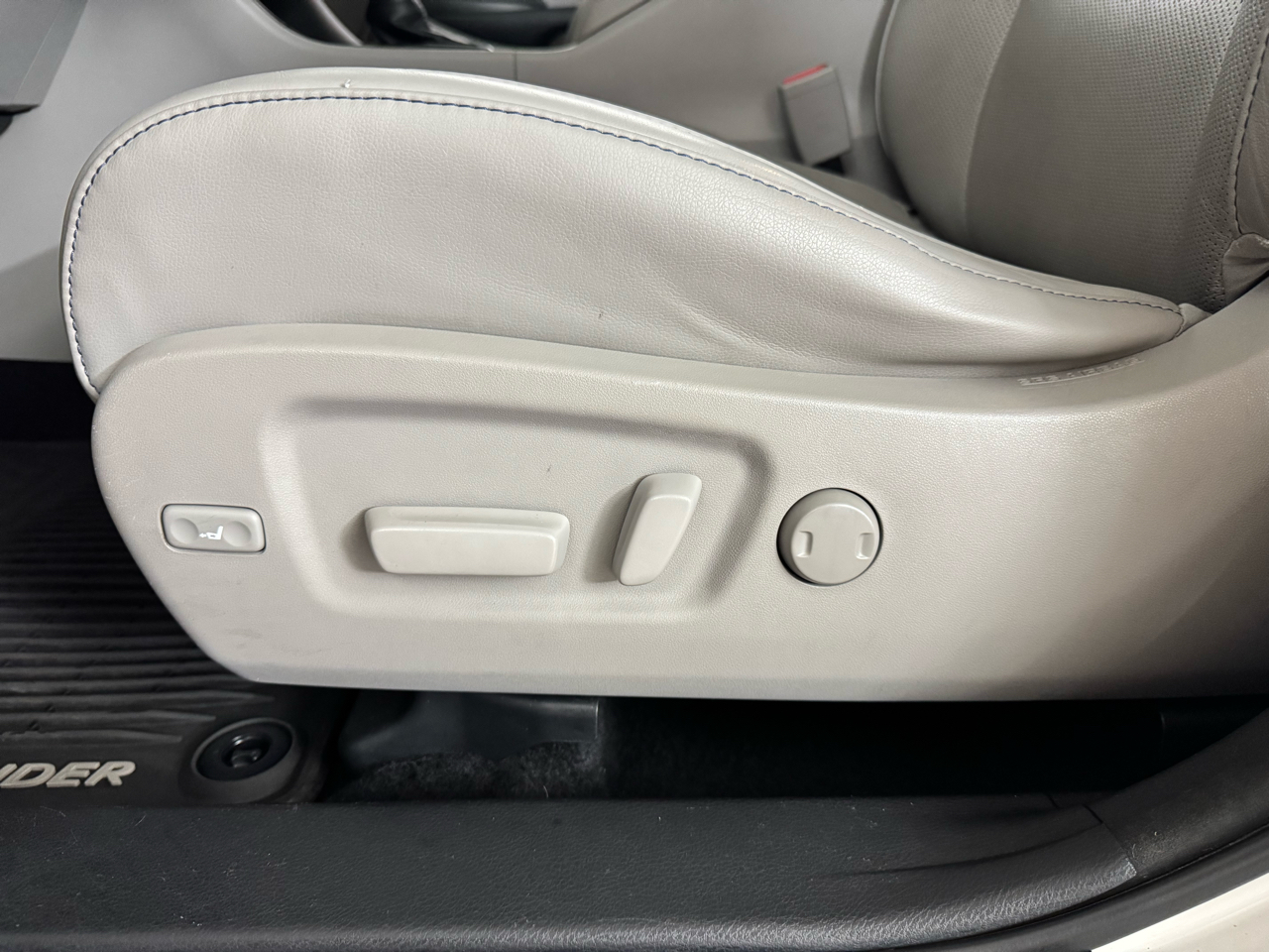 Toyota Highlander  2015 Toyota Highlander  2015