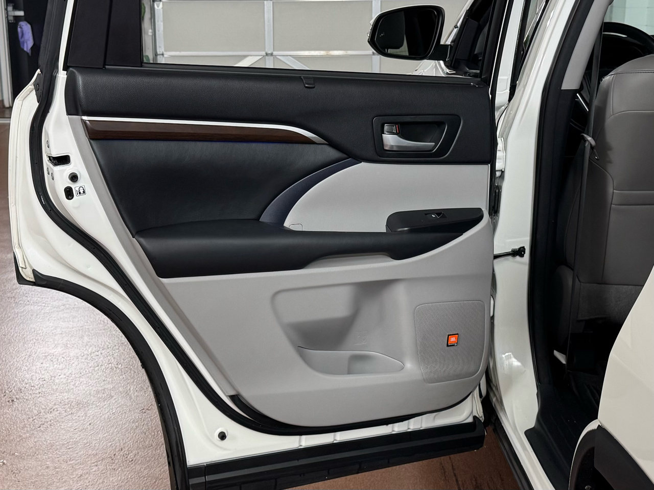 Toyota Highlander  2015 Toyota Highlander  2015