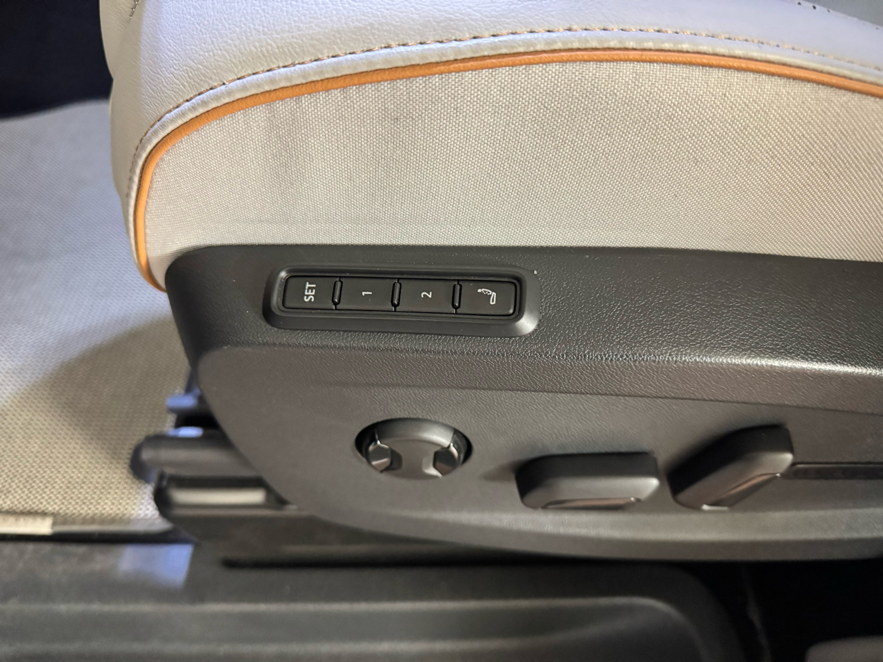 Volkswagen ID Buzz  2025 Volkswagen ID Buzz  2025