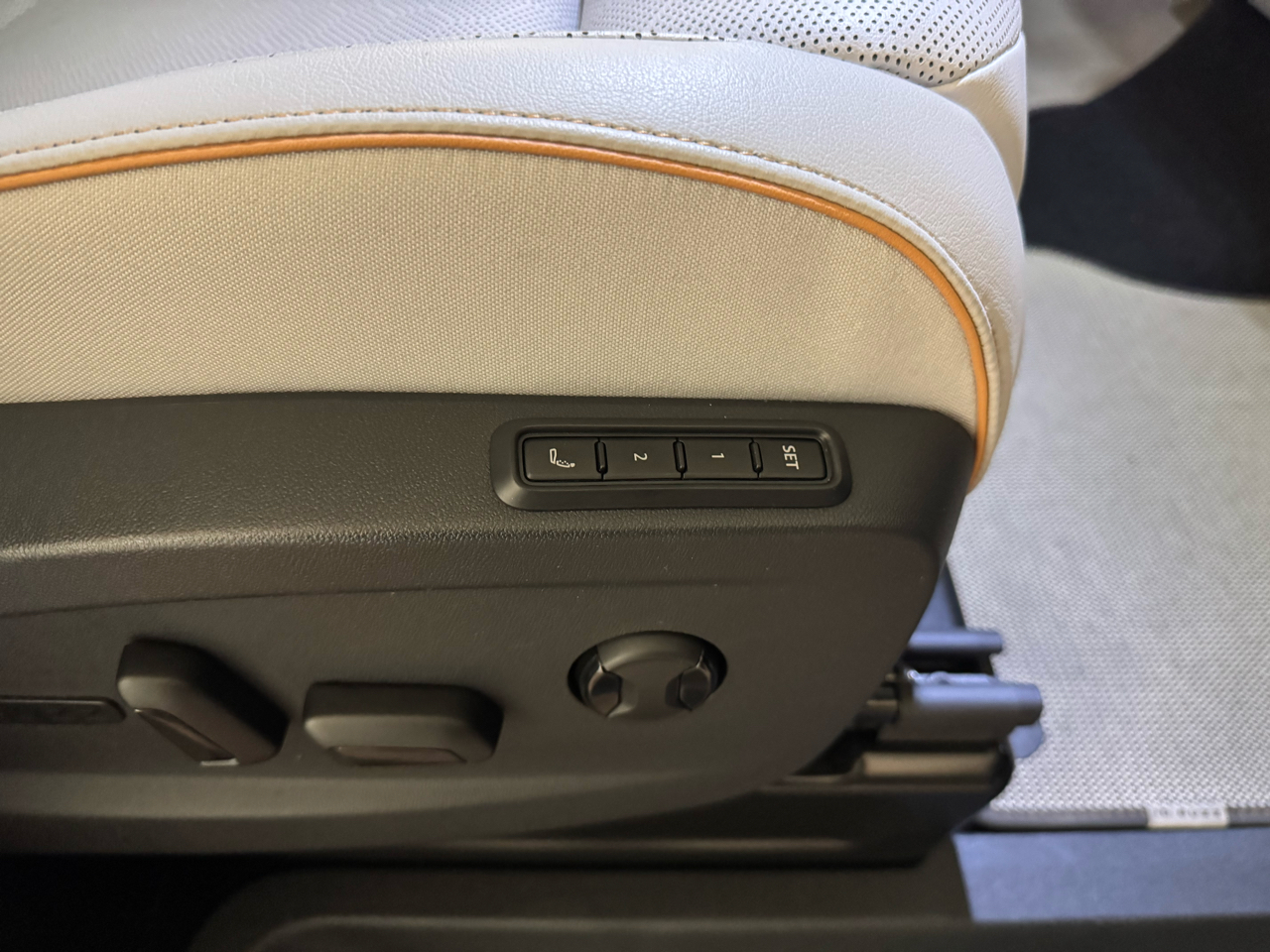 Volkswagen ID Buzz  2025 Volkswagen ID Buzz  2025