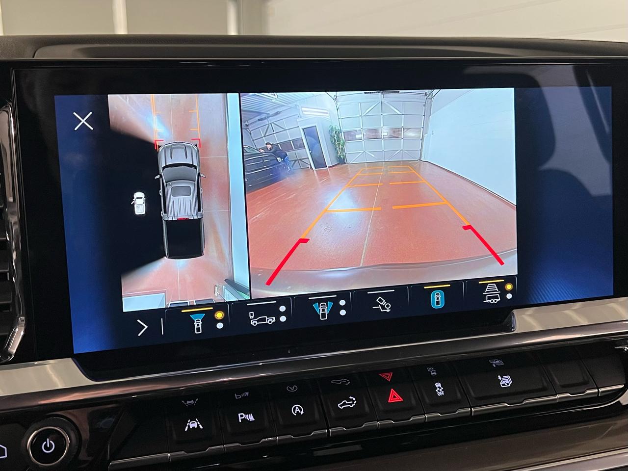 Chevrolet Silverado 1500 High Country Crew Cab 4WD 2022