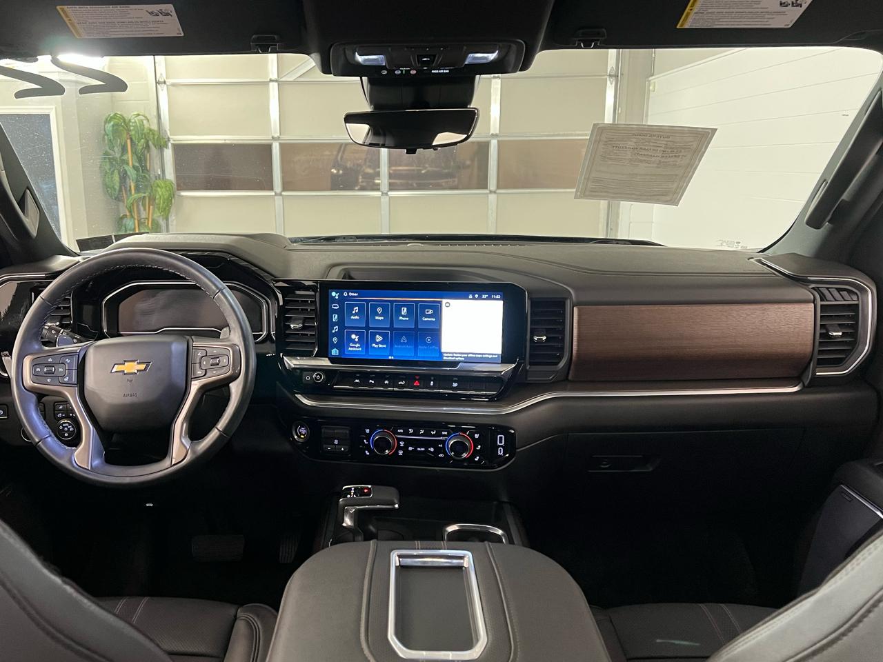 Chevrolet Silverado 1500 High Country Crew Cab 4WD 2022