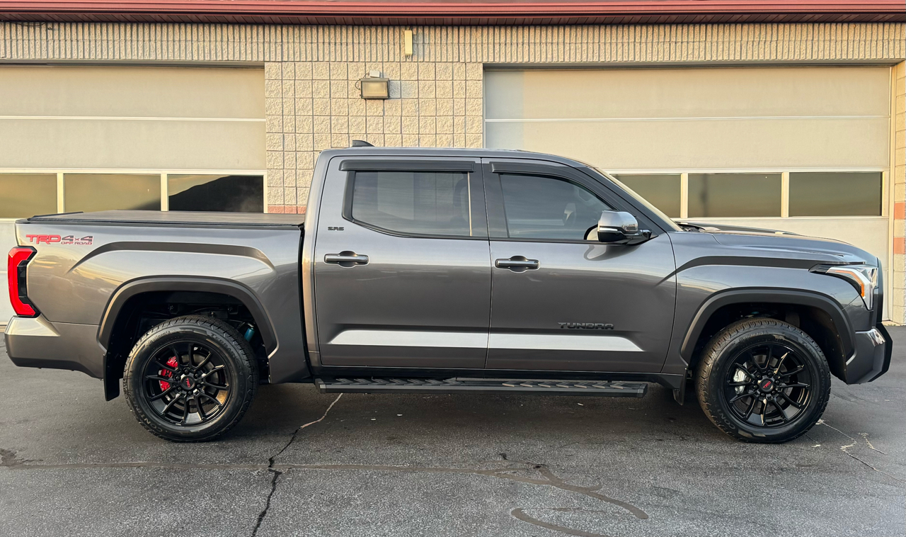 2023 Toyota Tundra SR5 CrewMax TRD Off-Road photo 2