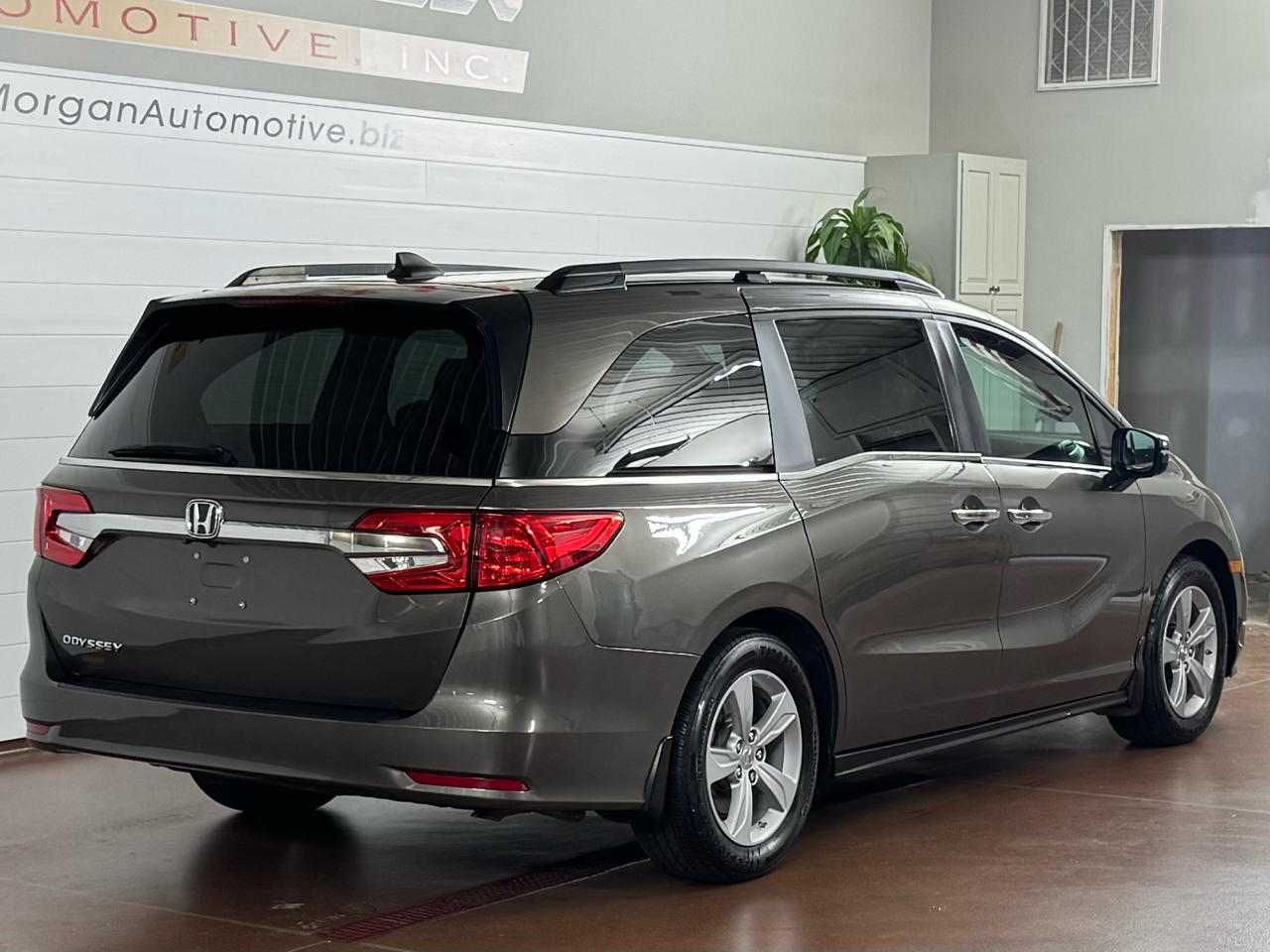2020 Honda Odyssey EX photo 2