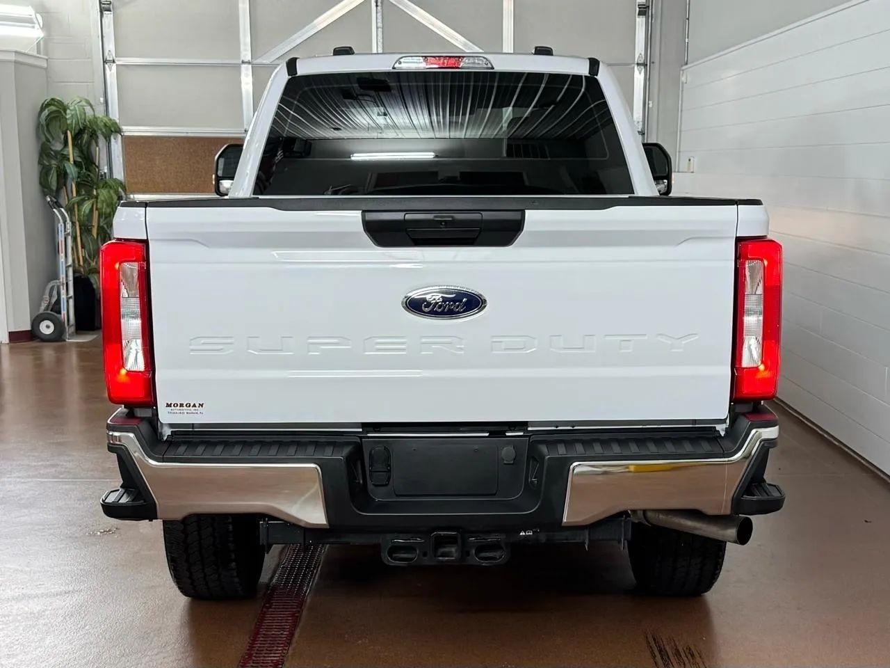 Ford F-250 SD  2024